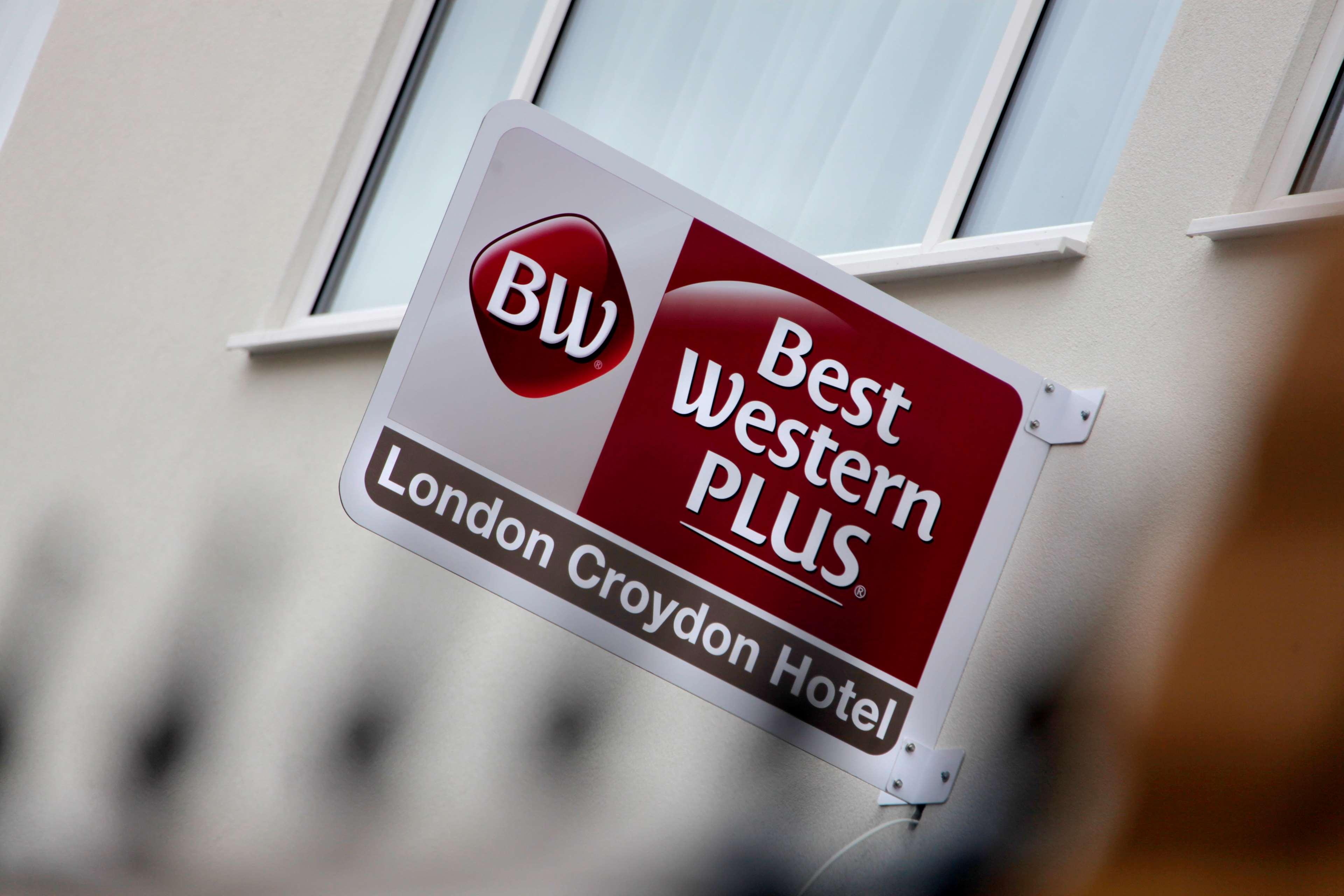 Best Western Plus London Croydon Aparthotel Экстерьер фото
